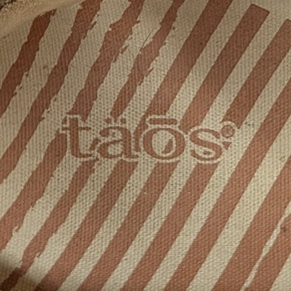 Täos Footwear 'Dandy DND' Slip On Sneakers in Khaki Wash Canvas - Picture 5 of 16